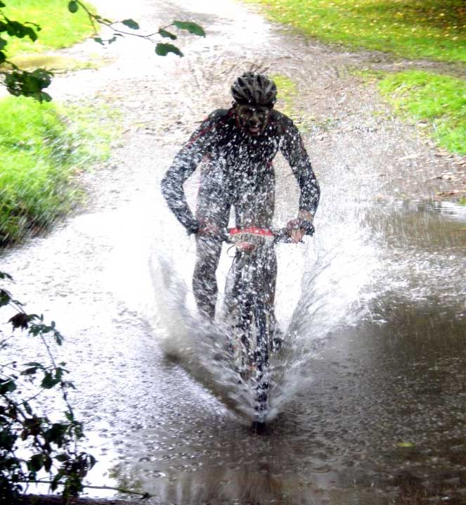Велосипед в грязи