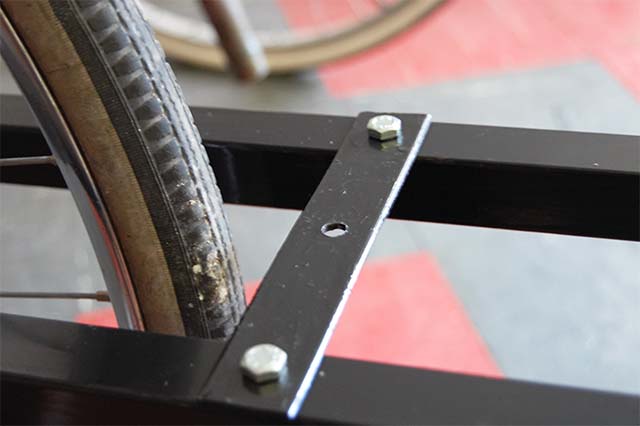 Пластина для установки тормозов на грузовой велосипед
